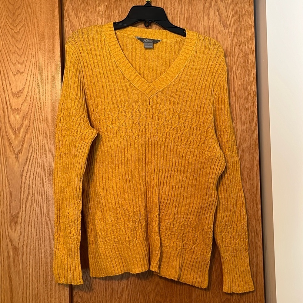 Natural reflections at cabela’s women’s size medium sweater